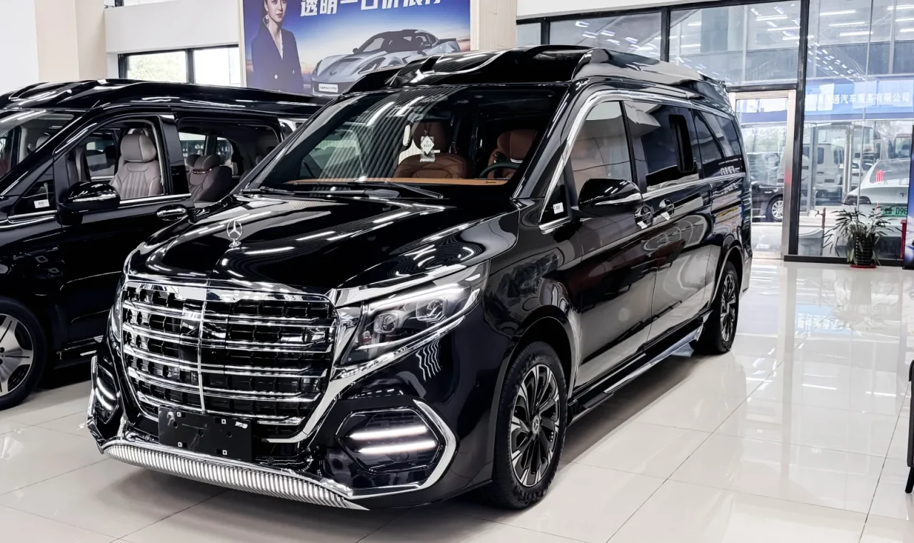 Mercedes-Benz V300 2026